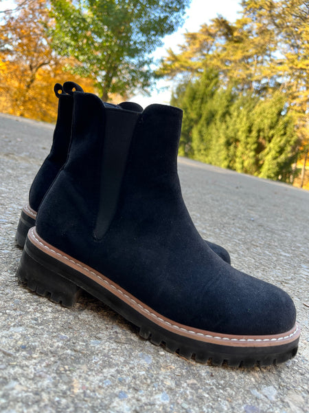 Chunky Chelsea Boots